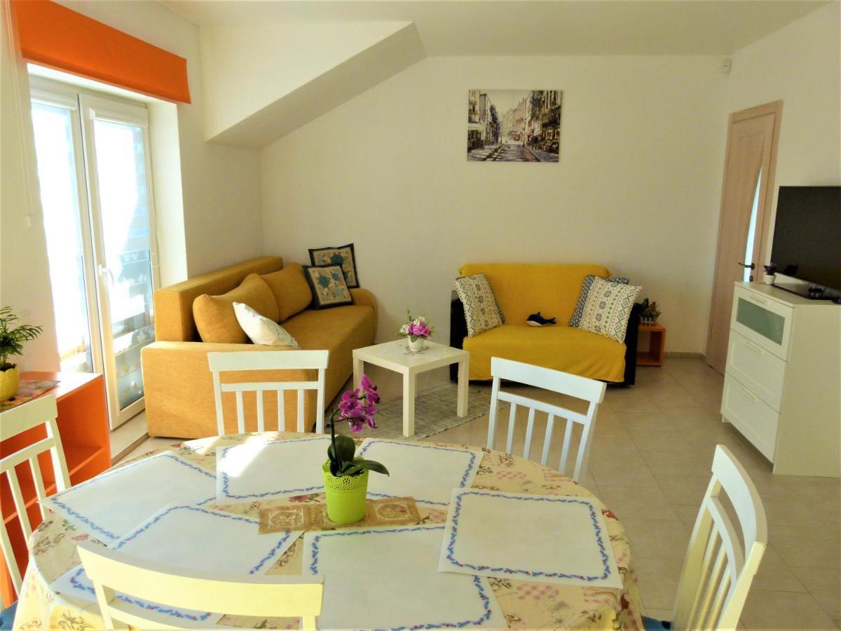 Geltoni Apartamentai Паланга Екстер'єр фото